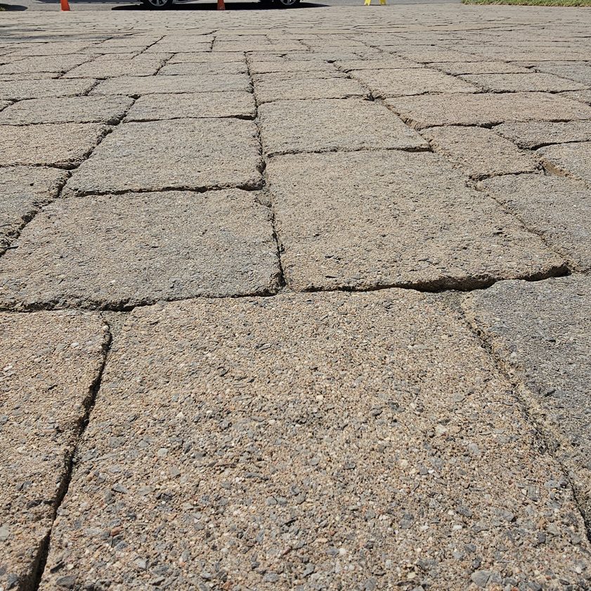 Nettoyage de pavé uni - photo après le nettoyage pression- Net-O-Pression - Salaberry-de-Valleyfield