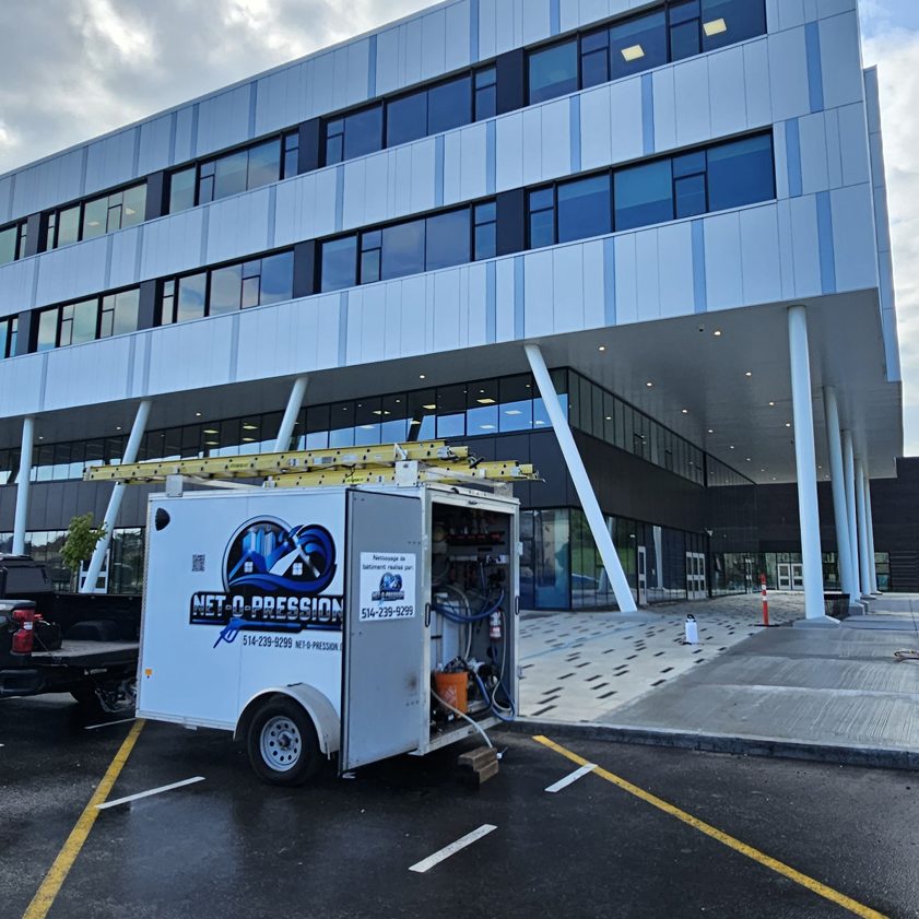 Service de nettoyage extérieur commercial - Net-o-pression - Salaberry-de-Valleyfield